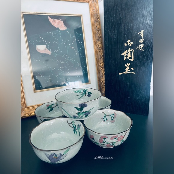 Vintage Set of 5 Small Arita Porcelain Flower Plant Bowls